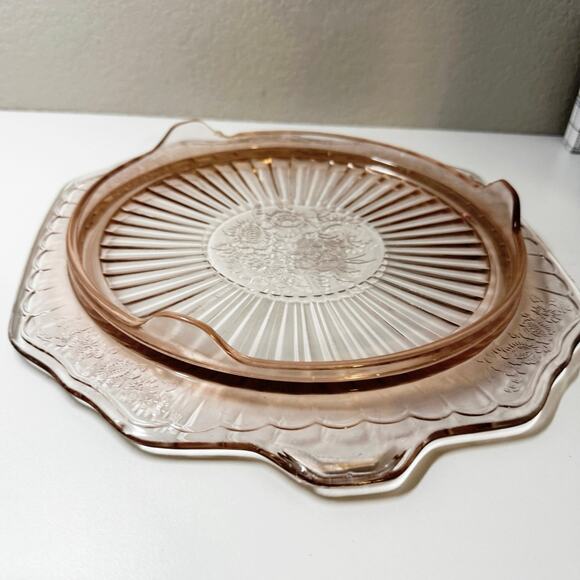 Vintage Pink Depression Glass Poinsettia Pattern Platter – 11” Oval Tray - Picture 2 of 7